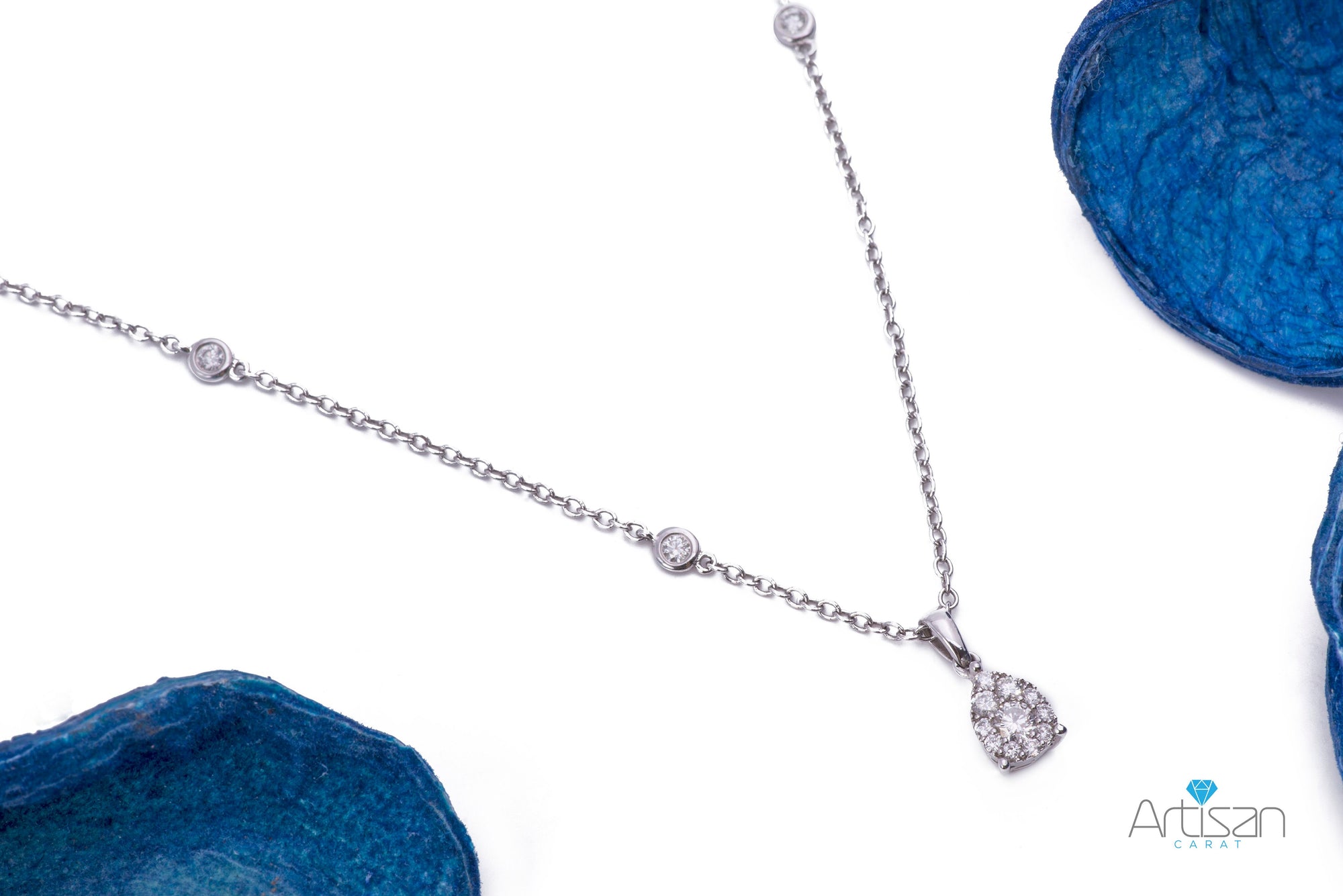 Buy quality Amazing hanging drop diamond Pendant for women in Pune